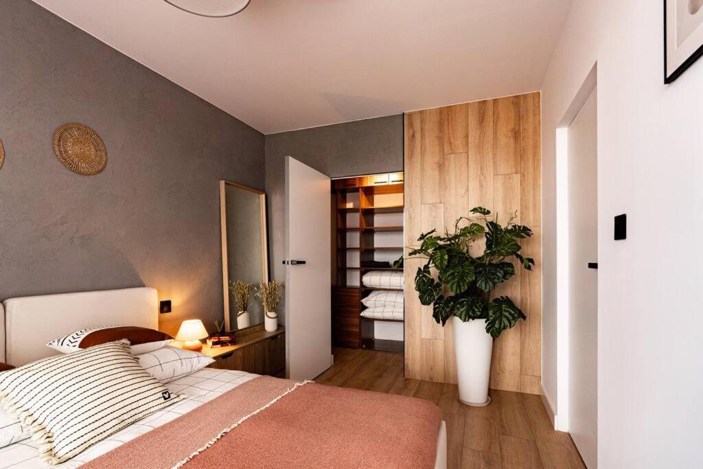 Apartament Na Grabiszynskiej Wrocław Eksteriør bilde